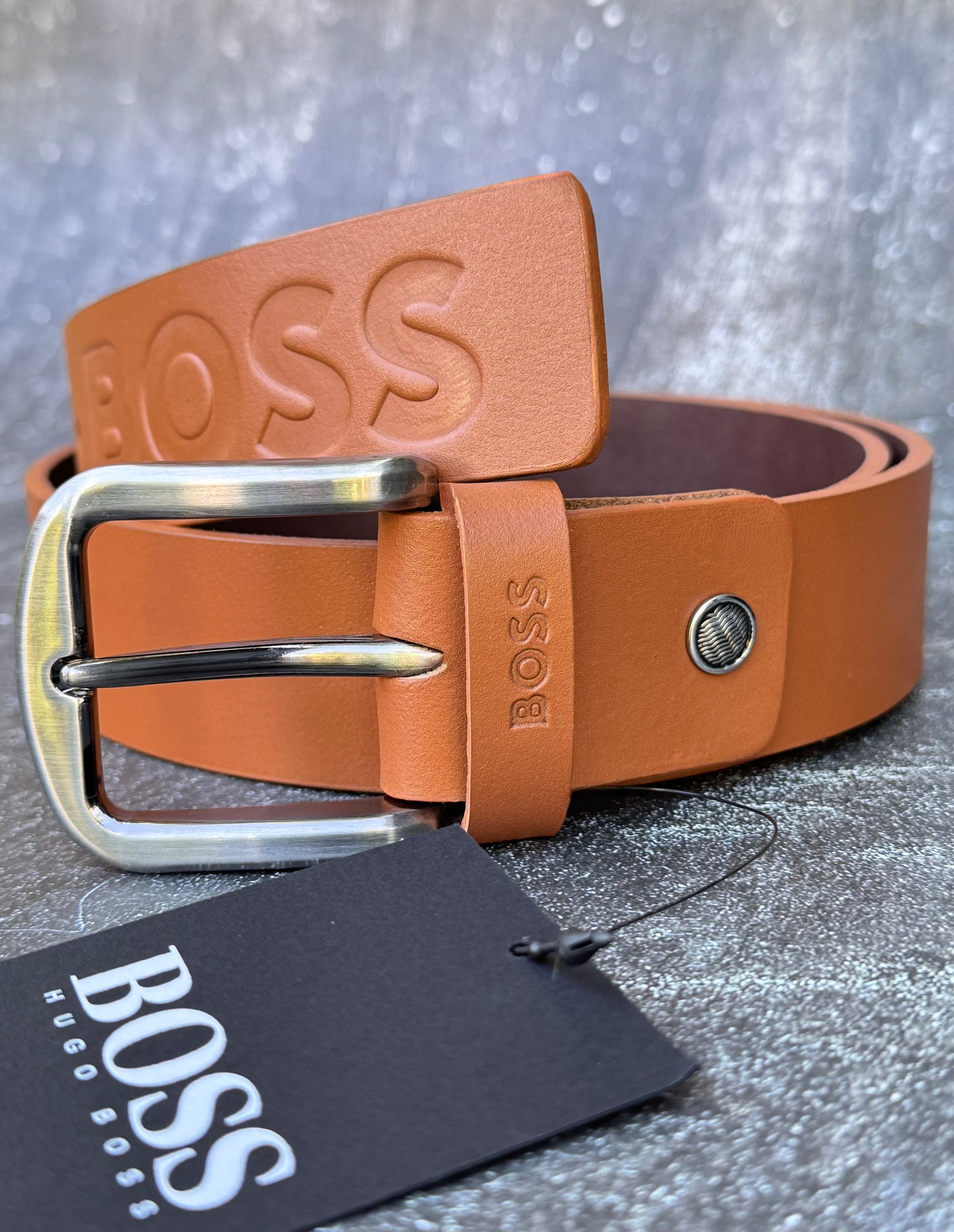 ITALIAN LEATHER BELT WITH SILVER TONED BUCKLE