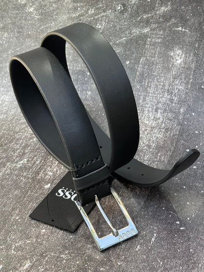 ITALIAN LEATHER BELT WITH SILVER TONED BUCKLE