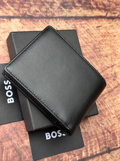 BIFOLD WALLET IN GRAINED LEATHER WITH EMBOSSED LOGO