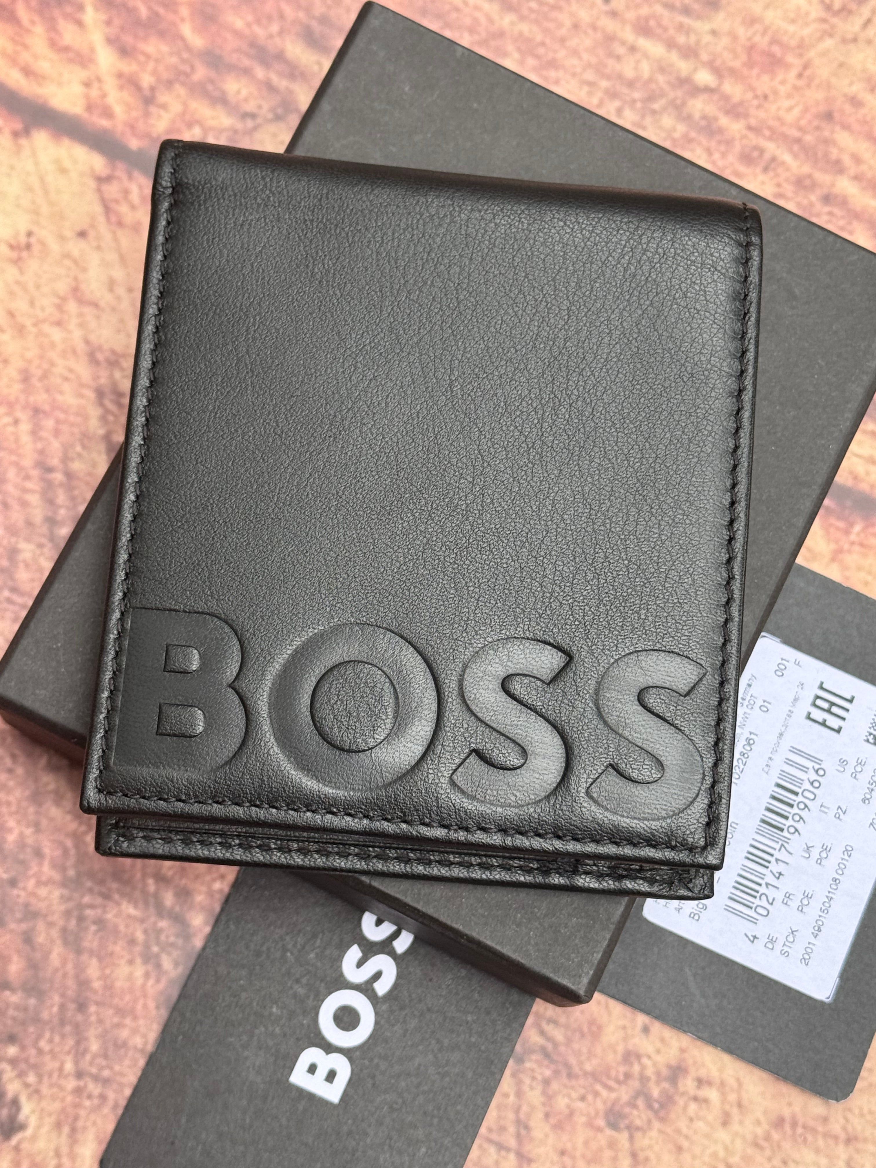 EMBOSSED-LOGO WALLET IN GRAINED LEATHER WITH COIN POCKET