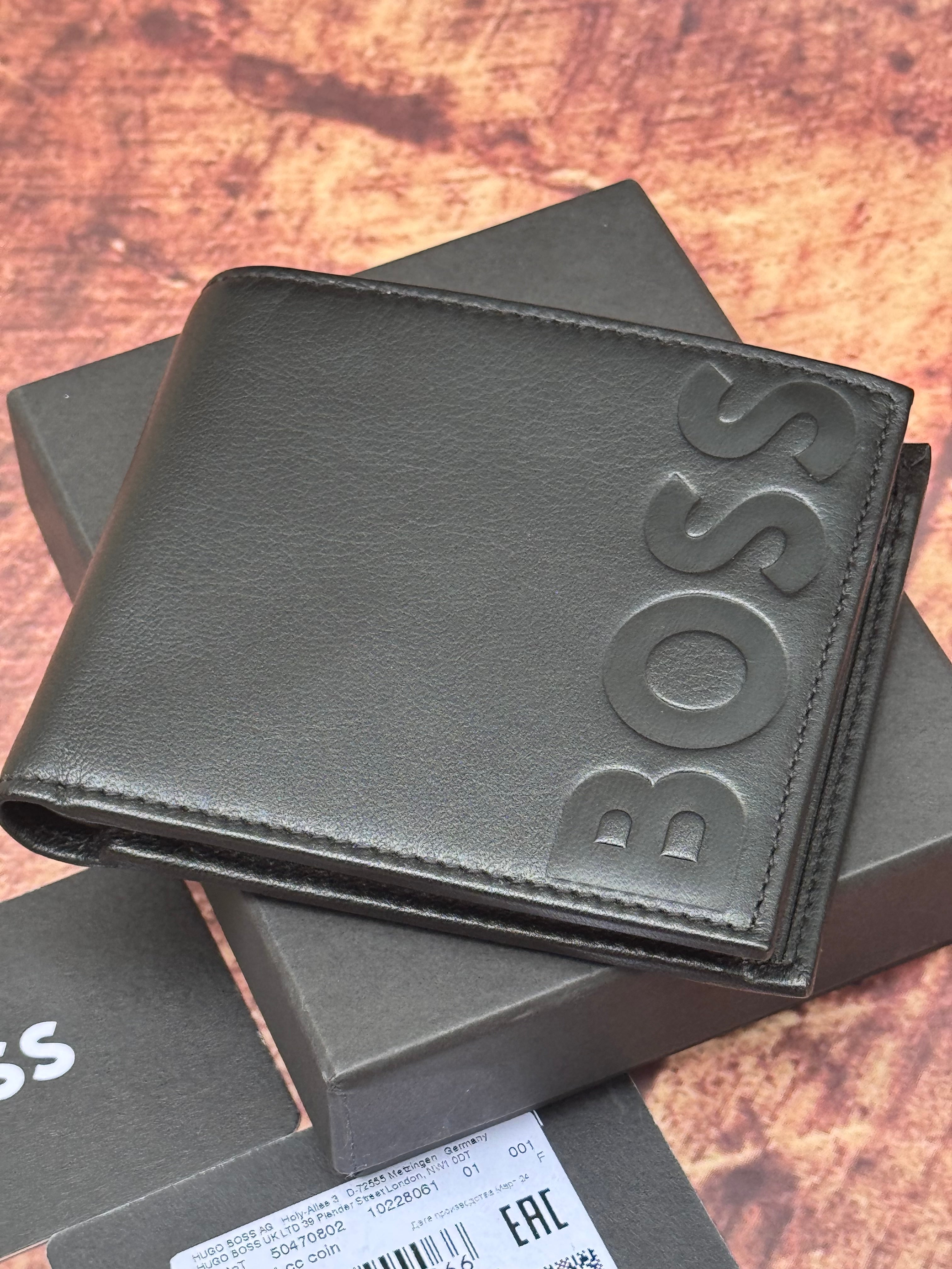 EMBOSSED-LOGO WALLET IN GRAINED LEATHER WITH COIN POCKET