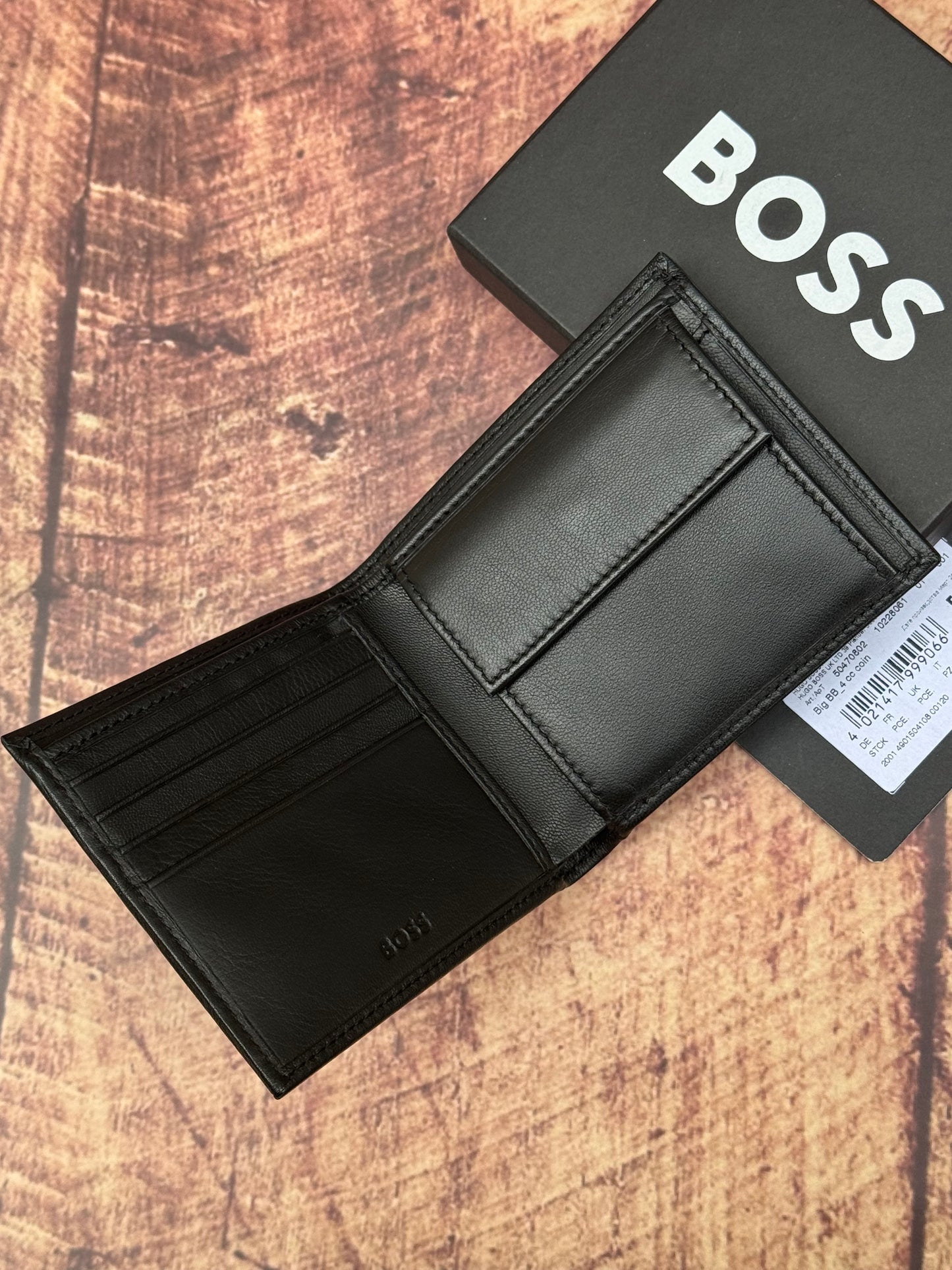 EMBOSSED-LOGO WALLET IN GRAINED LEATHER WITH COIN POCKET